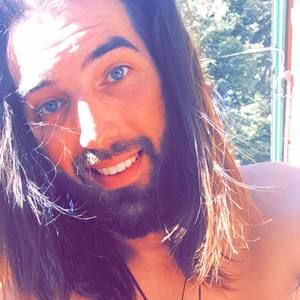 Meet your Posher, Aj